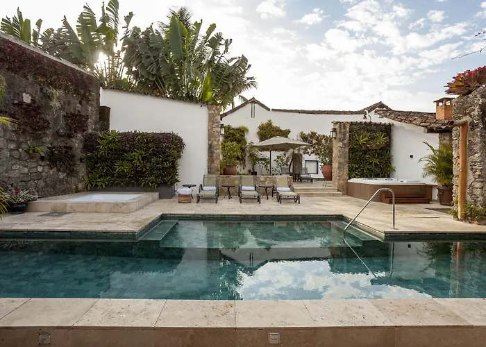 Hotel com jacuzzi: Sandi Hotel